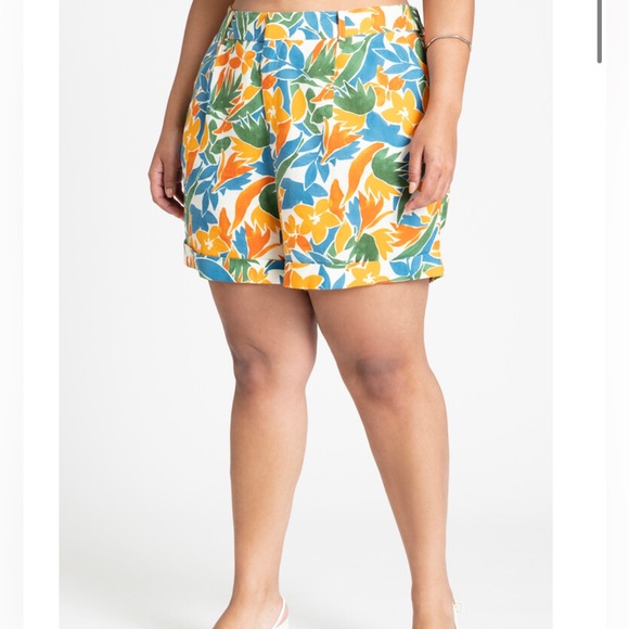 High Waisted Print Short - Picture 3 of 6